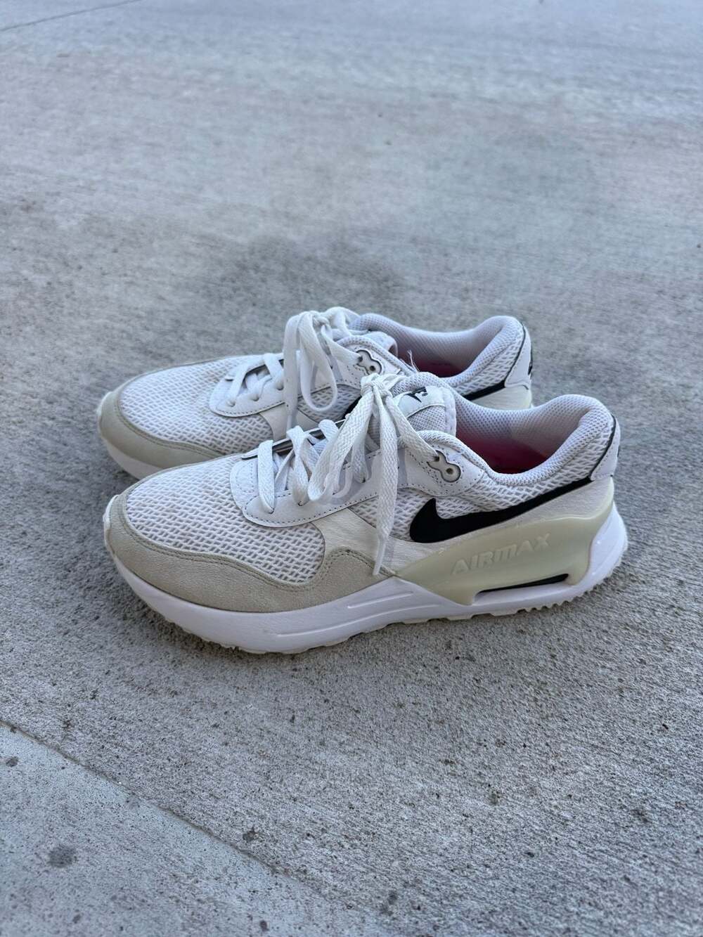 Nike Air Max Dawn Sneakers White Black DM9538-100 Size 9